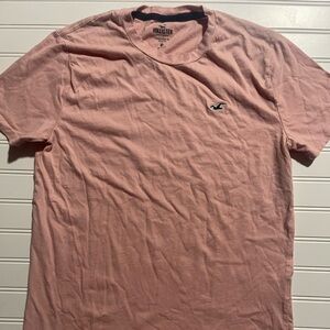 Hollister Men's Soft Pink Short Sleeve Tee